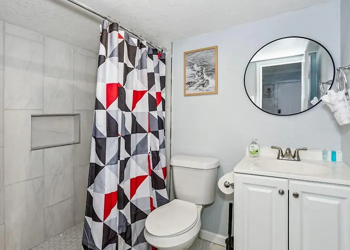 Unit 15 Cozy Retreat Near Downtown Country house Pensacola